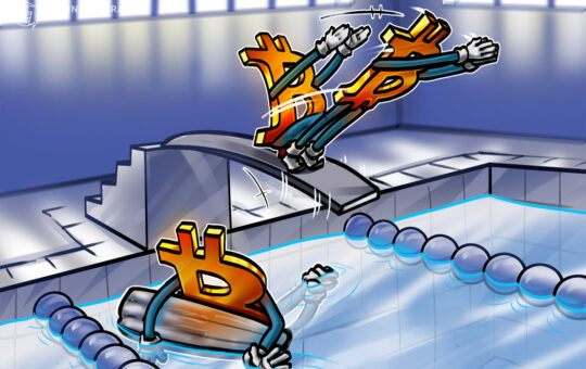 Bitcoin dives to fill CME gap amid claim new all-time highs will take 2 years