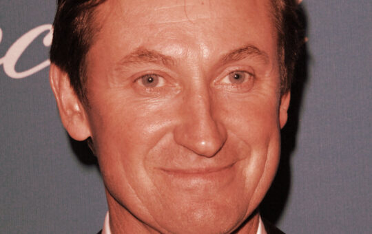 EBay Launches Wayne Gretzky NFTs on Polygon