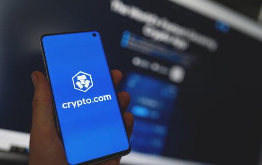 Should you buy Crypto.com token as price slides to support?