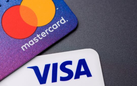 Visa and Mastercard Could Make a Comeback in Russia