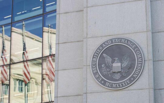 SEC Extends Deadline for Broker-Dealers to Meet Daily Reserve Rule Changes