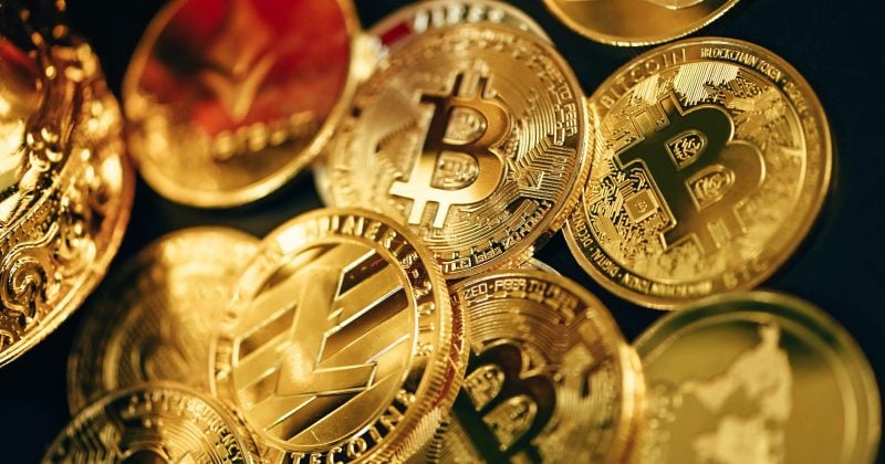 Crypto markets tumble amid US regional bank stress, prolonged government shutdown