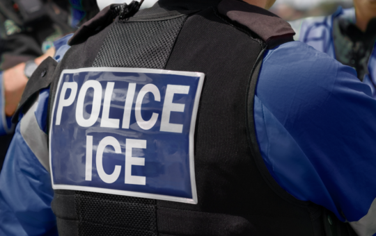 'Nothing Illegal': Creator of ICE Tracking App Plans Legal Action After Apple Removal