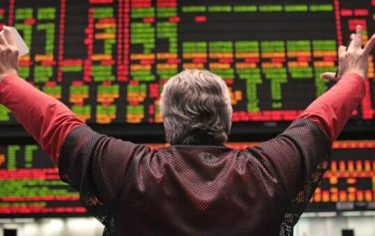 Stocks, crypto and metals retreat as U.S.–Iran conflict intensifies